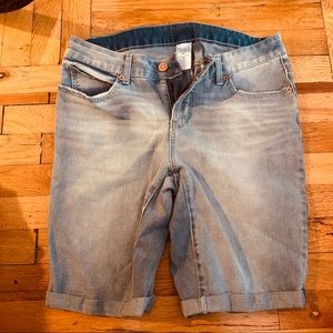 Time and tru sz 14 knee length jeans